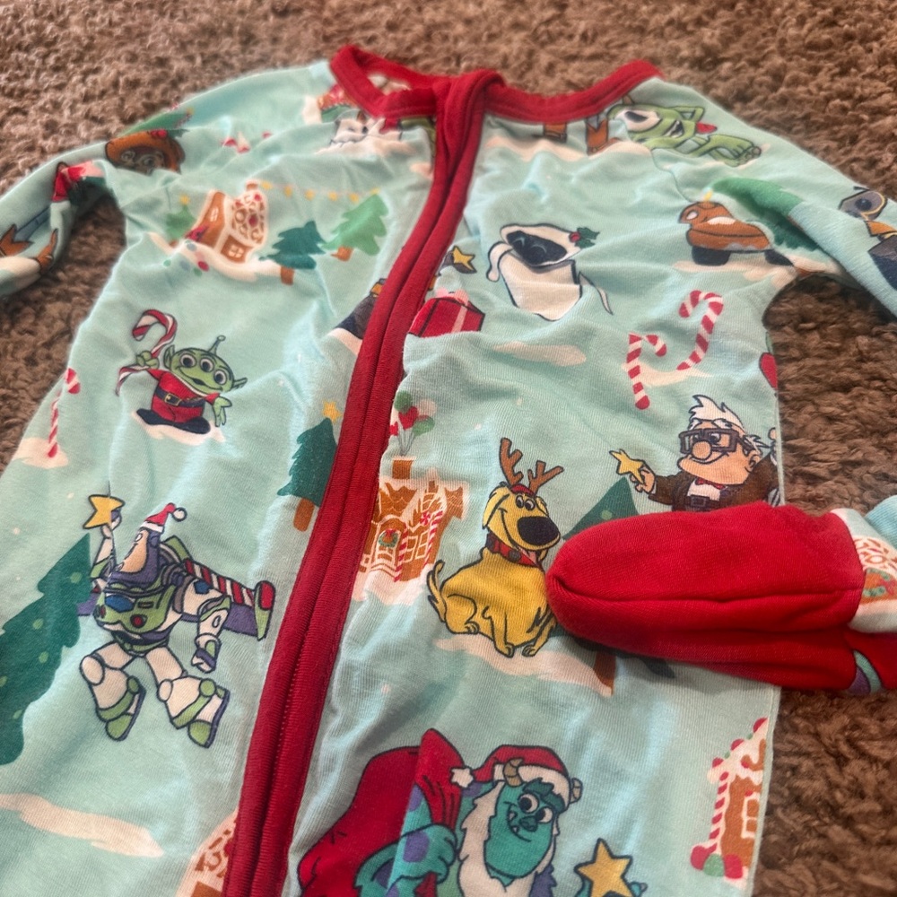 Little sleepies 12-18 Pixar Christmas